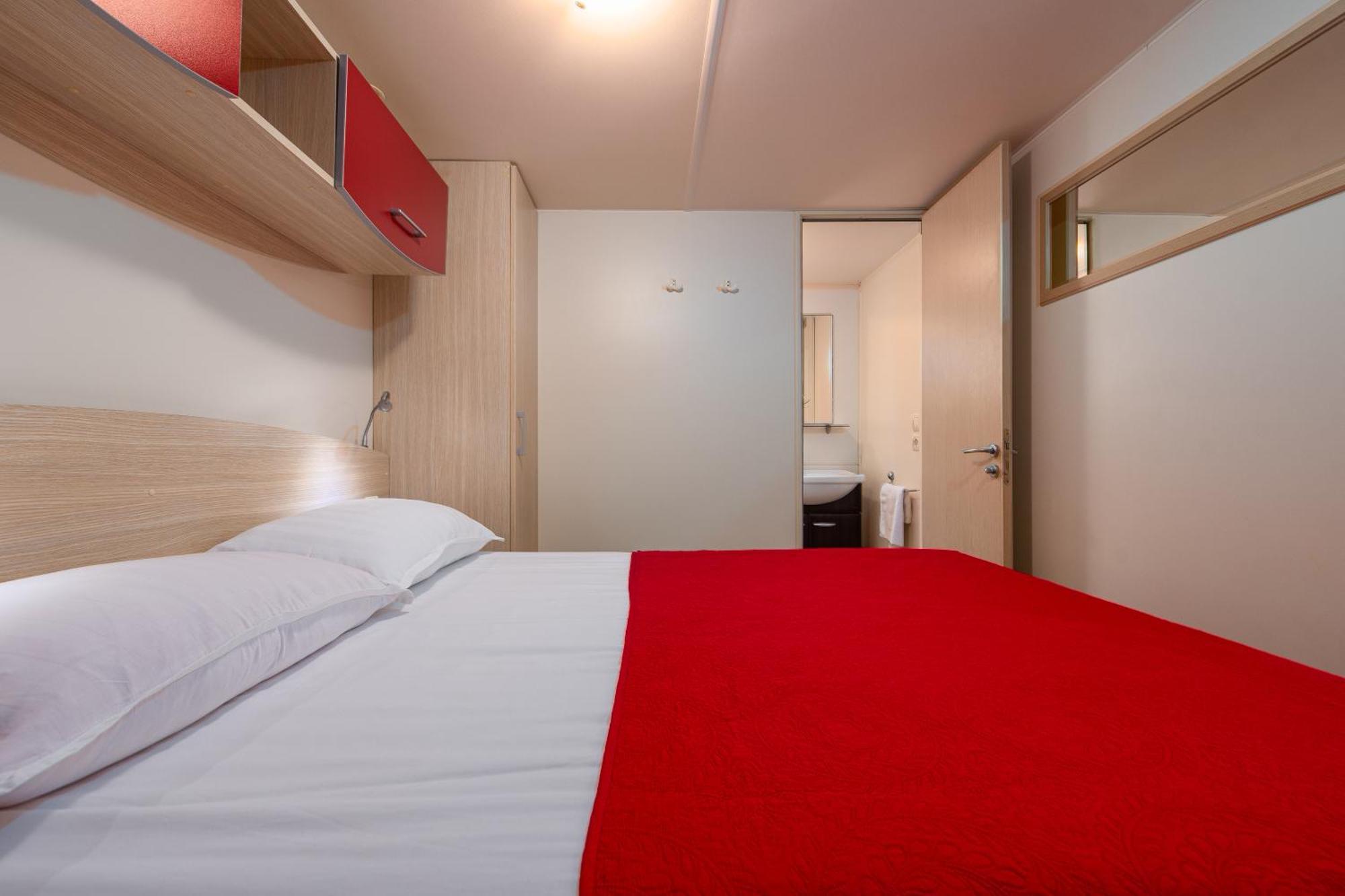 Camp Mrkva Mobile Homes Sukošan Eksteriør bilde