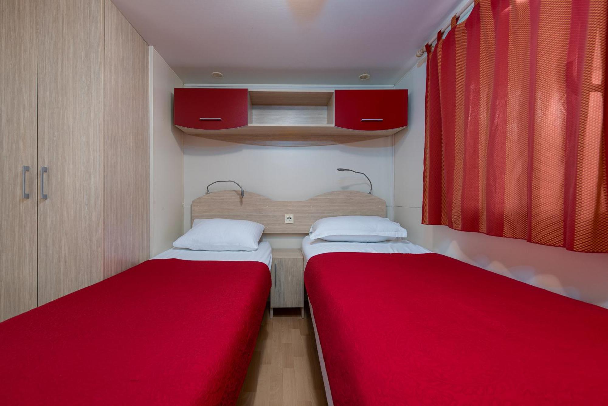 Camp Mrkva Mobile Homes Sukošan Eksteriør bilde