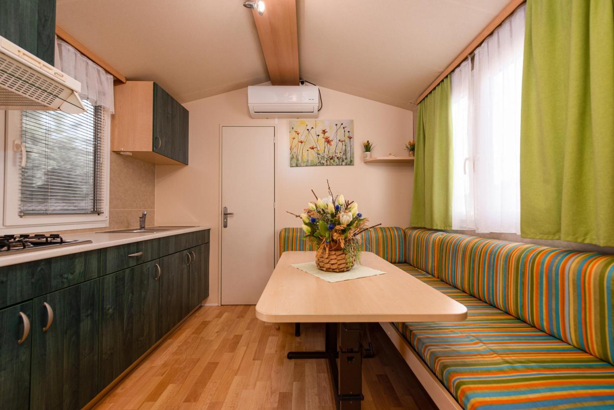 Camp Mrkva Mobile Homes Sukošan Rom bilde